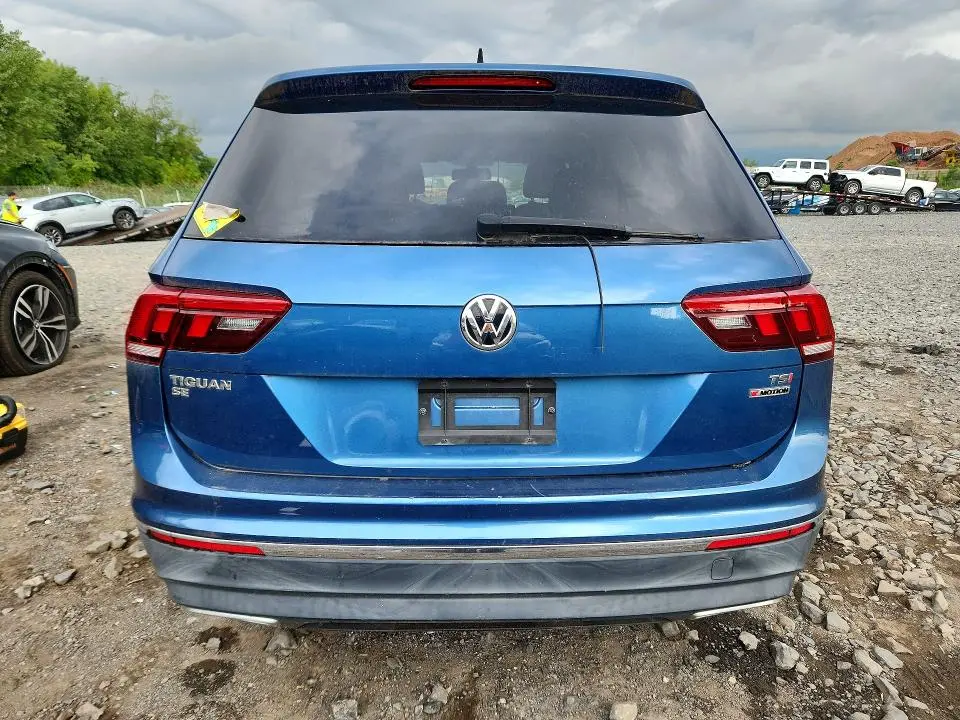 2018 VOLKSWAGEN TIGUAN SE  