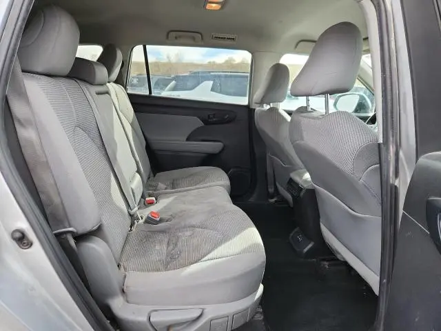 2022 TOYOTA HIGHLANDER L  