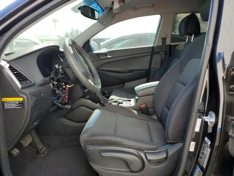 2018 HYUNDAI TUCSON SE  
