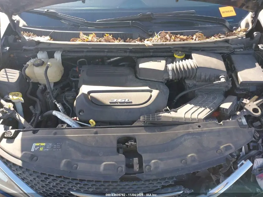 2017 CHRYSLER PACIFICA LIMITED