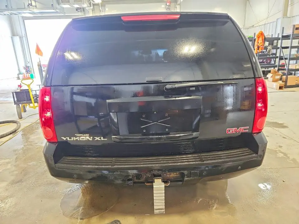 2013 GMC YUKON XL K1500 SLT  