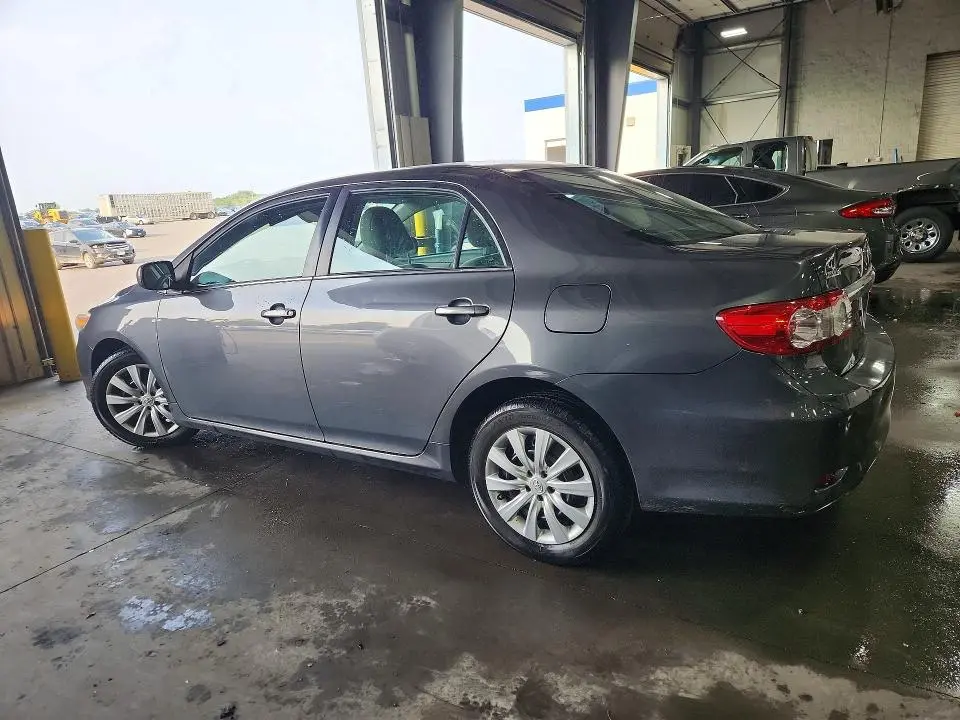 2013 TOYOTA COROLLA LE  