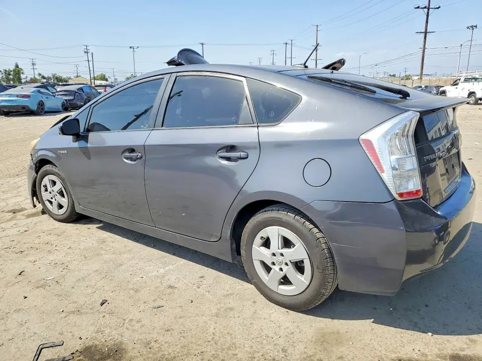 2010 TOYOTA PRIUS II  