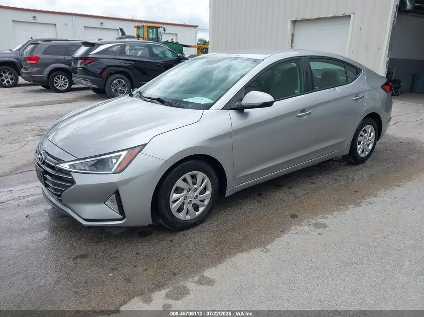 2020 HYUNDAI ELANTRA SE