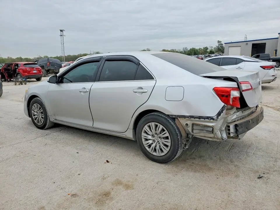 2012 TOYOTA CAMRY LE  