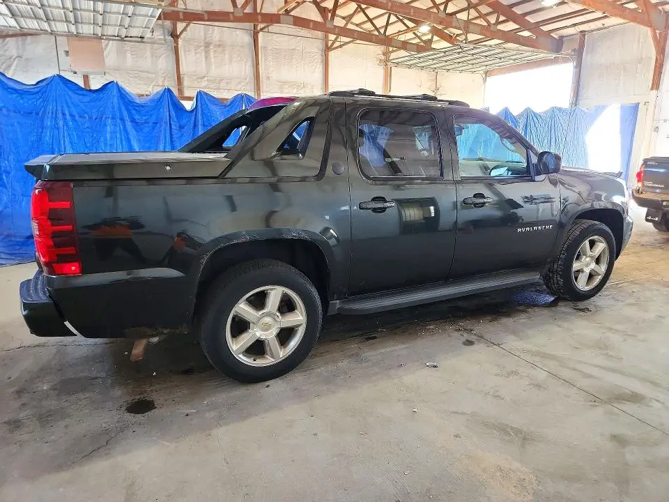 2013 CHEVROLET AVALANCHE LT  