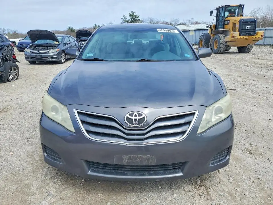 2011 TOYOTA CAMRY LE  