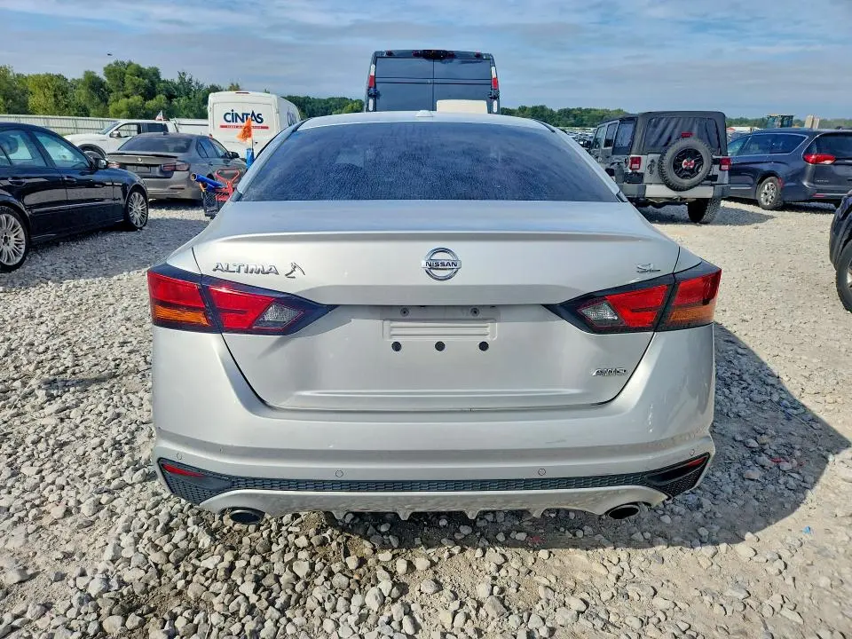 2019 NISSAN ALTIMA SL  