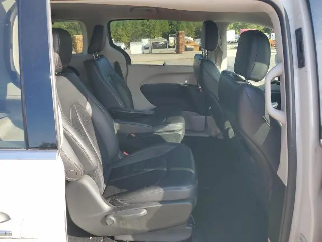 2019 CHRYSLER PACIFICA HYBRID TOURING L  