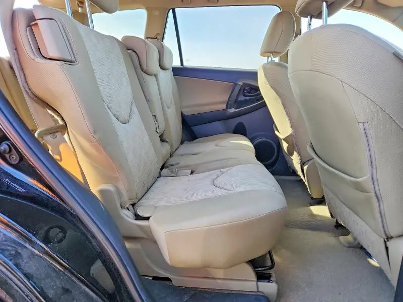 2011 TOYOTA RAV4 BASE  