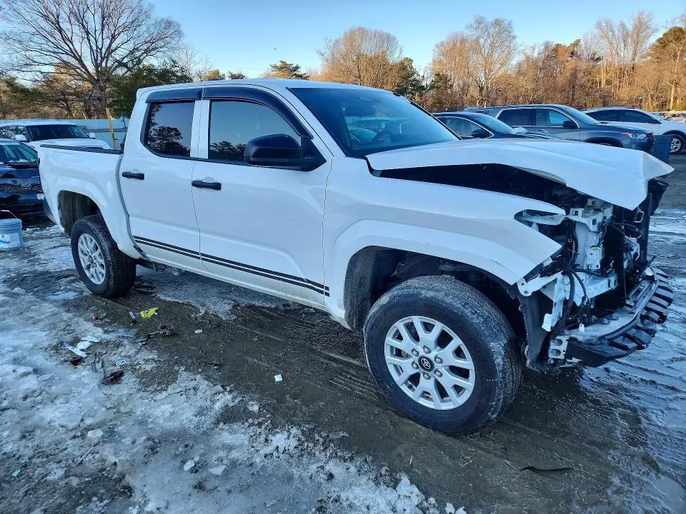 2024 TOYOTA TACOMA   