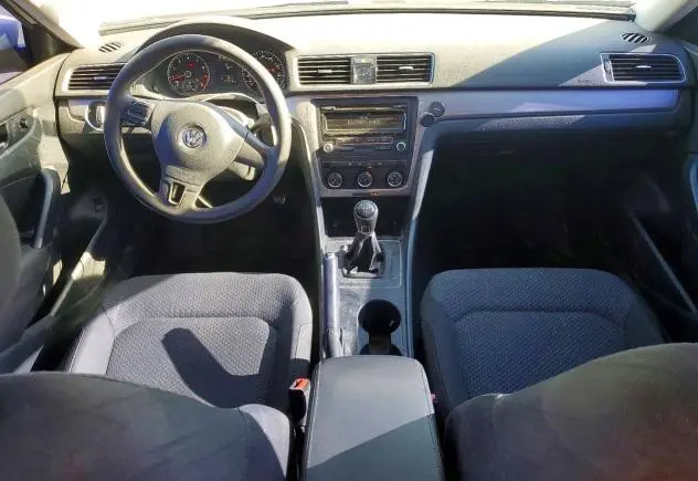 2014 VOLKSWAGEN PASSAT S  