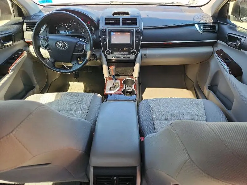 2012 TOYOTA CAMRY XLE  