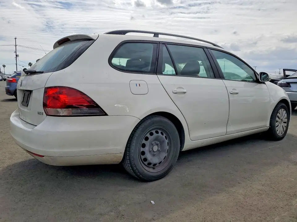 2011 VOLKSWAGEN JETTA S  