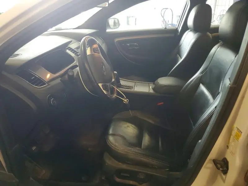 2015 FORD TAURUS SEL  