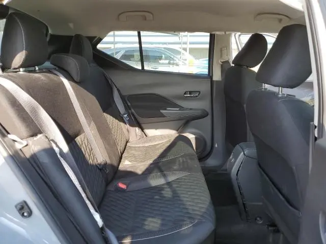 2022 NISSAN KICKS SV  