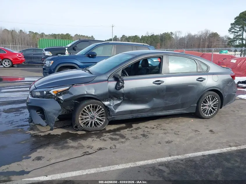 2024 KIA FORTE GT-LINE