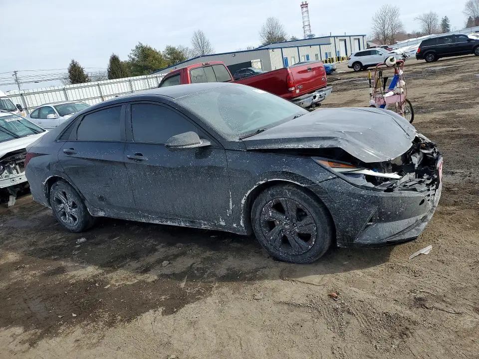 2021 HYUNDAI ELANTRA SEL  