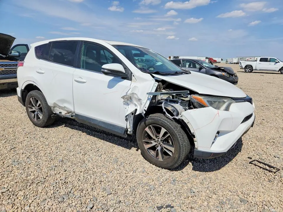 2018 TOYOTA RAV4 XLE  