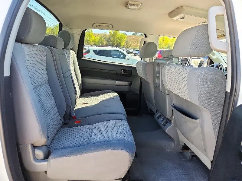 2011 TOYOTA TUNDRA CREWMAX SR5  