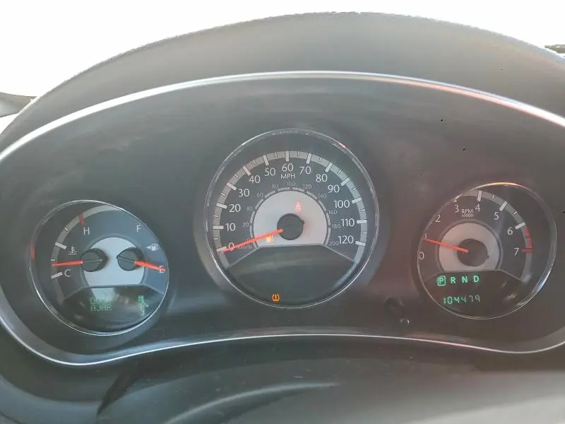 2011 CHRYSLER 200 LIMITED  