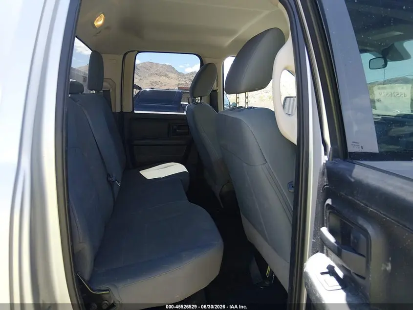 2017 RAM 1500 TRADESMAN  4X4 6'4 BOX