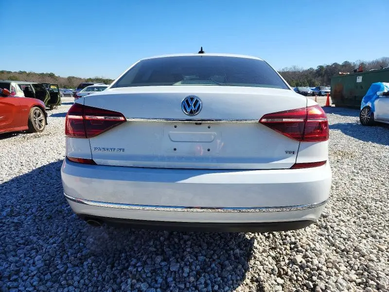 2017 VOLKSWAGEN PASSAT SE  