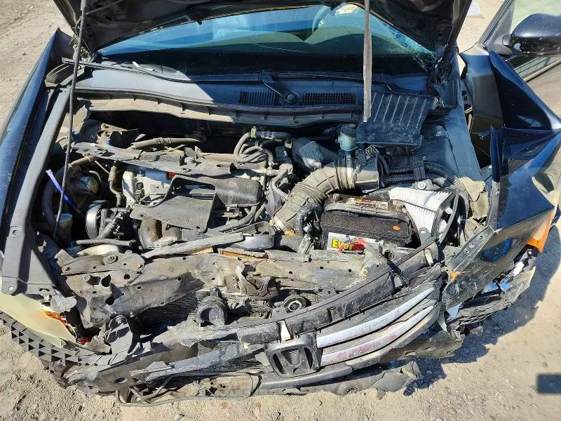 2011 HONDA ACCORD SE  