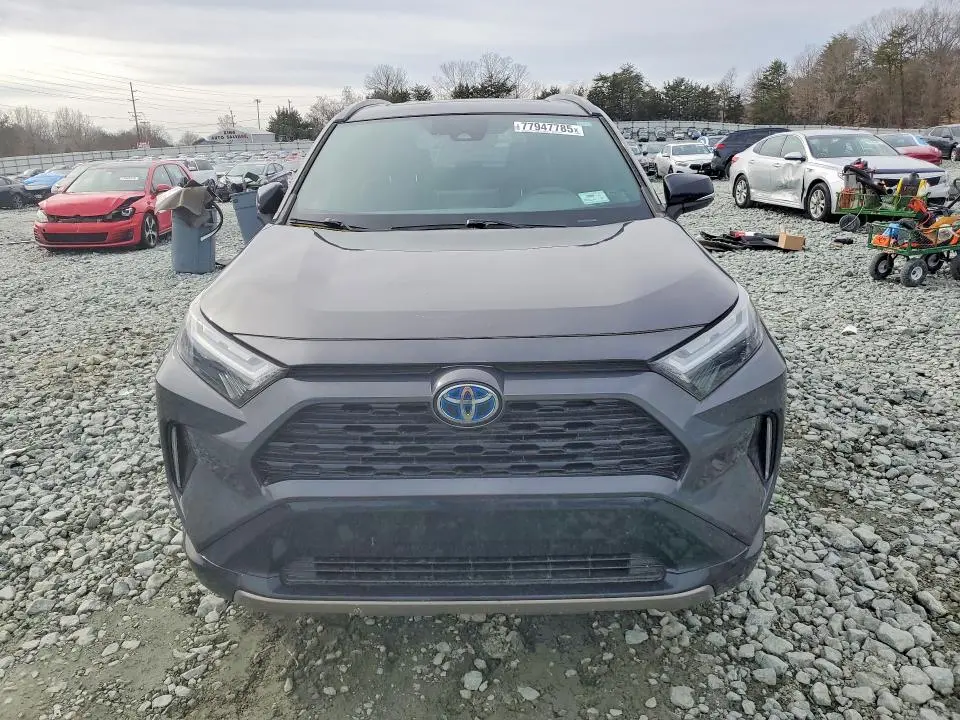 2022 TOYOTA RAV4 XSE  