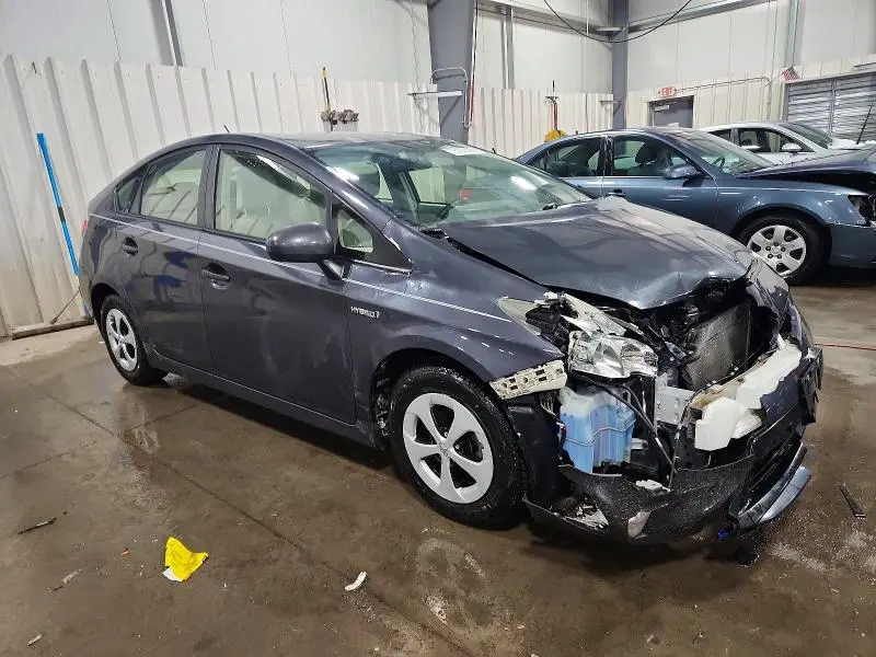 2013 TOYOTA PRIUS   