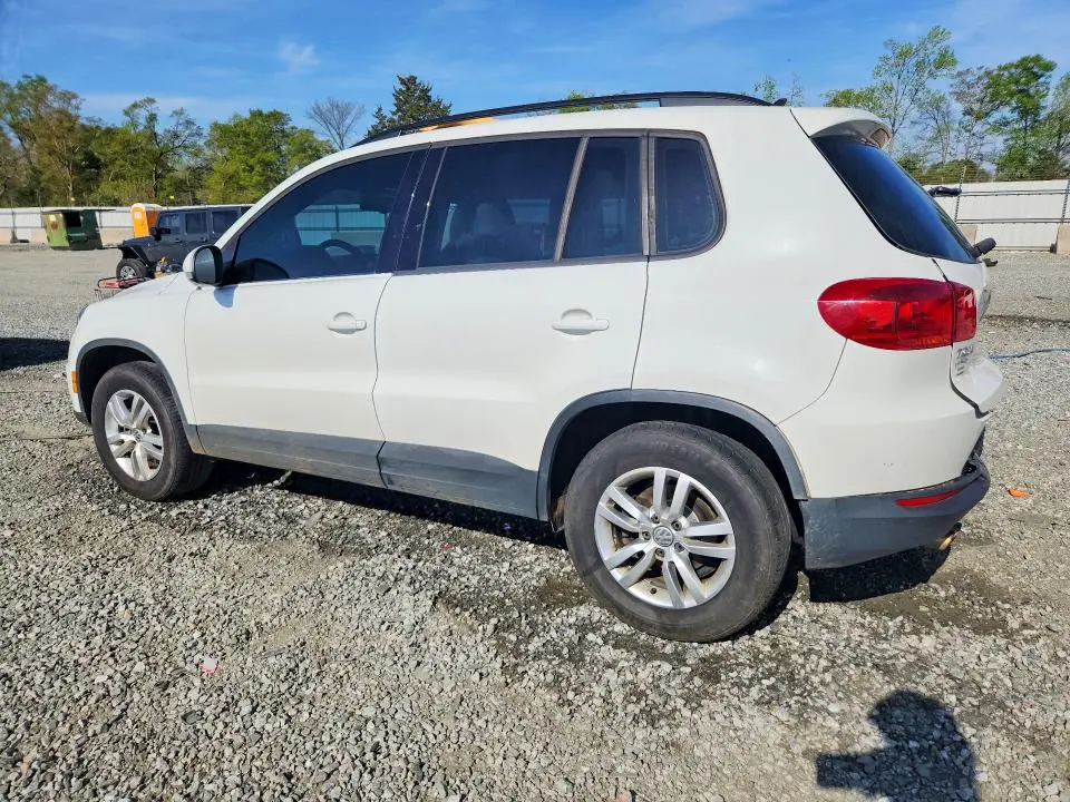 2017 VOLKSWAGEN TIGUAN S  