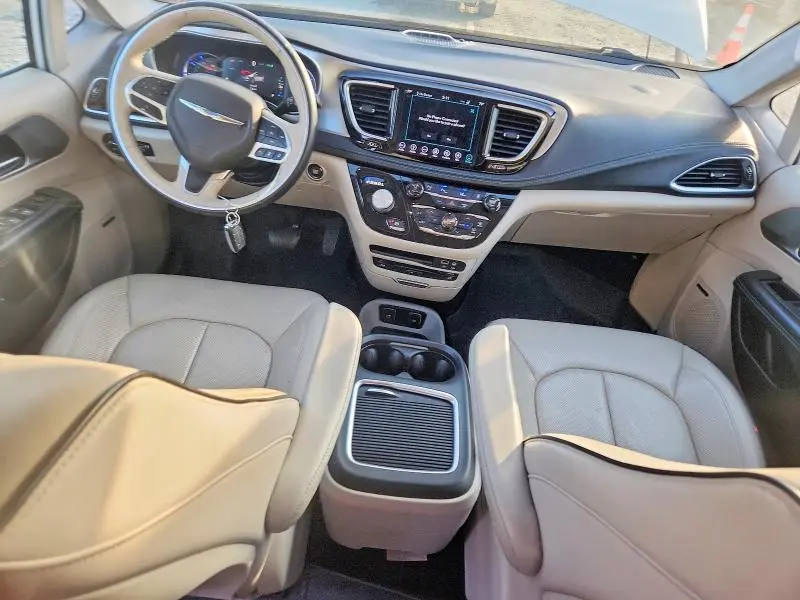 2018 CHRYSLER PACIFICA HYBRID LIMITED  
