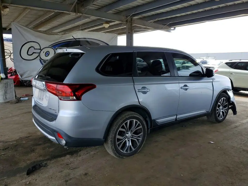 2016 MITSUBISHI OUTLANDER SE  