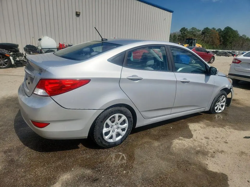 2013 HYUNDAI ACCENT GLS  