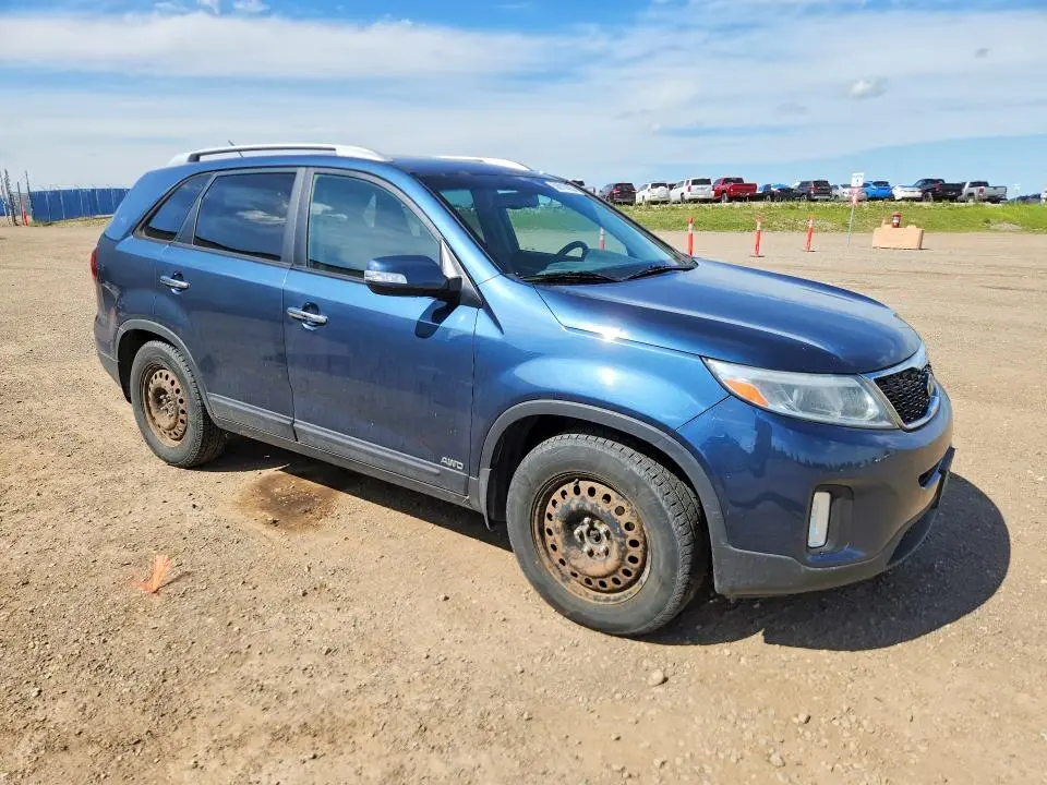 2015 KIA SORENTO LX  