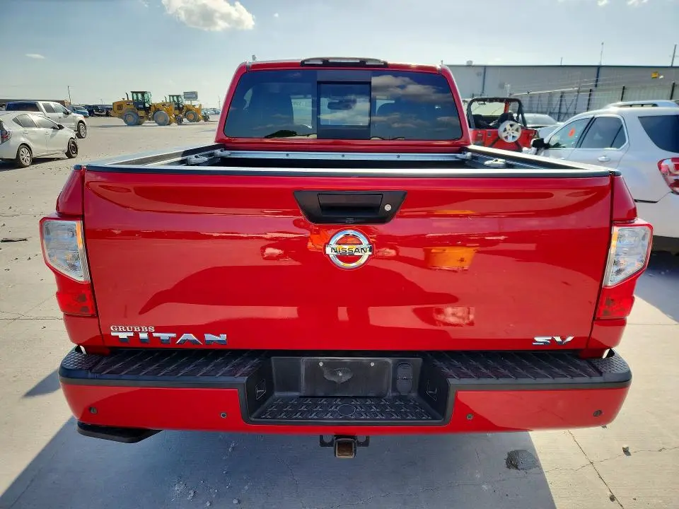 2020 NISSAN TITAN SV  