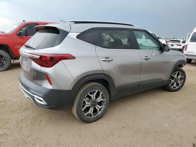 2022 KIA SELTOS EX