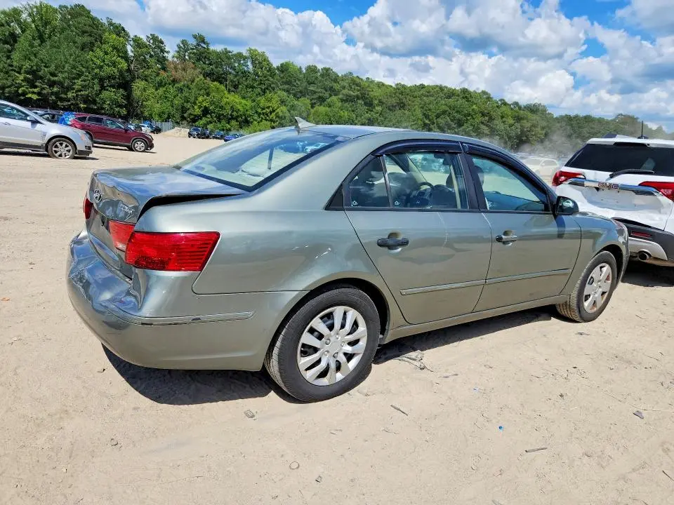 2010 HYUNDAI SONATA GLS  