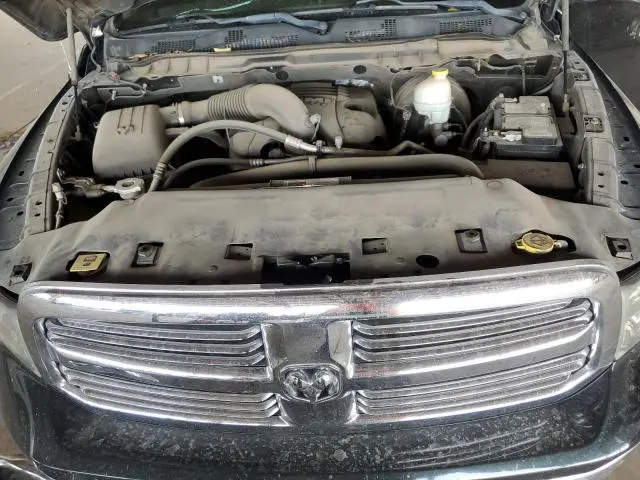 2015 RAM 1500 SLT  