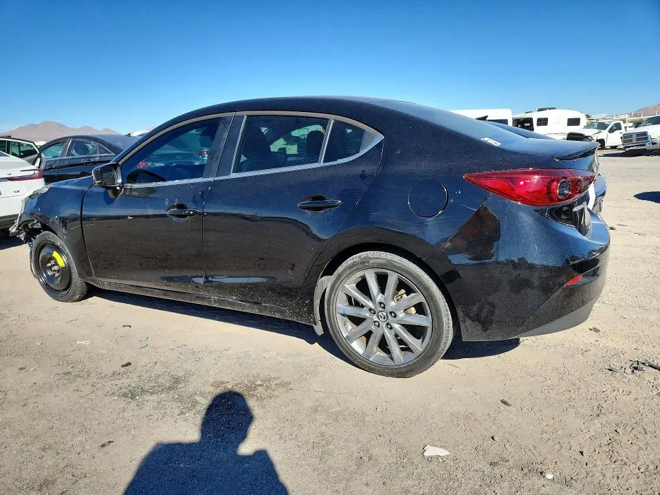 2018 MAZDA 3 TOURING  