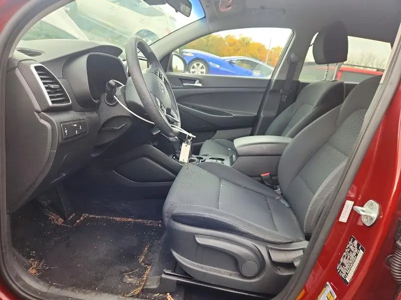 2020 HYUNDAI TUCSON SE  