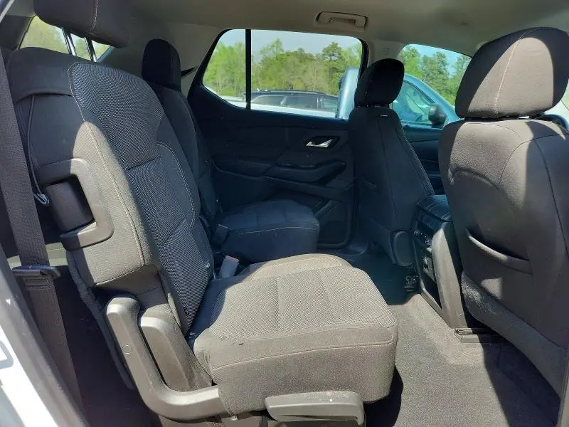 2020 CHEVROLET TRAVERSE LT  