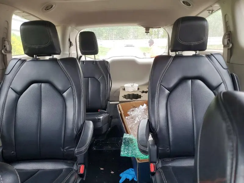 2020 CHRYSLER VOYAGER LXI  