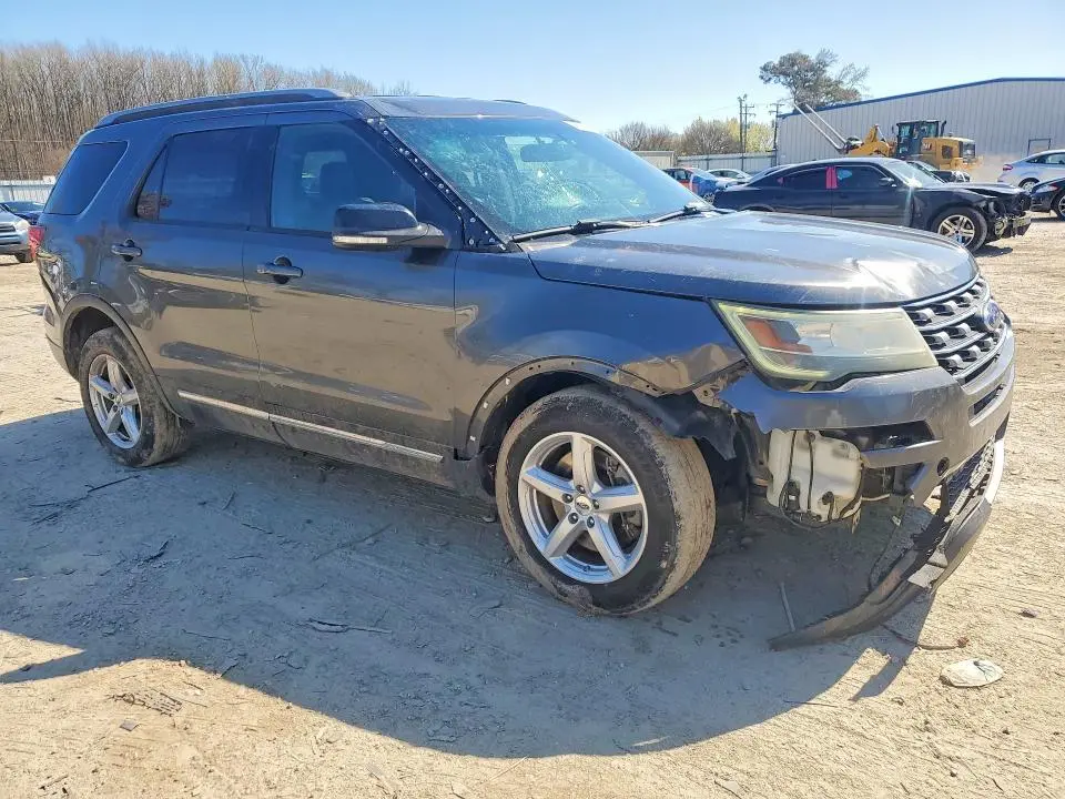 2016 FORD EXPLORER XLT  