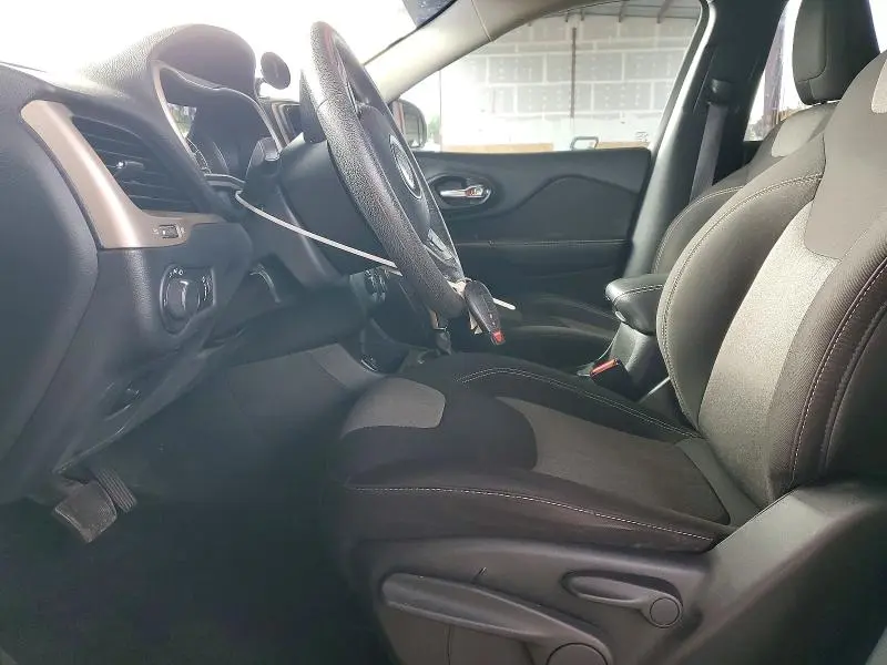 2015 JEEP CHEROKEE SPORT  