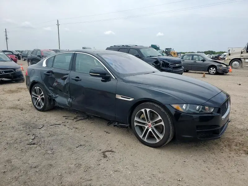 2017 JAGUAR XE PREMIUM  
