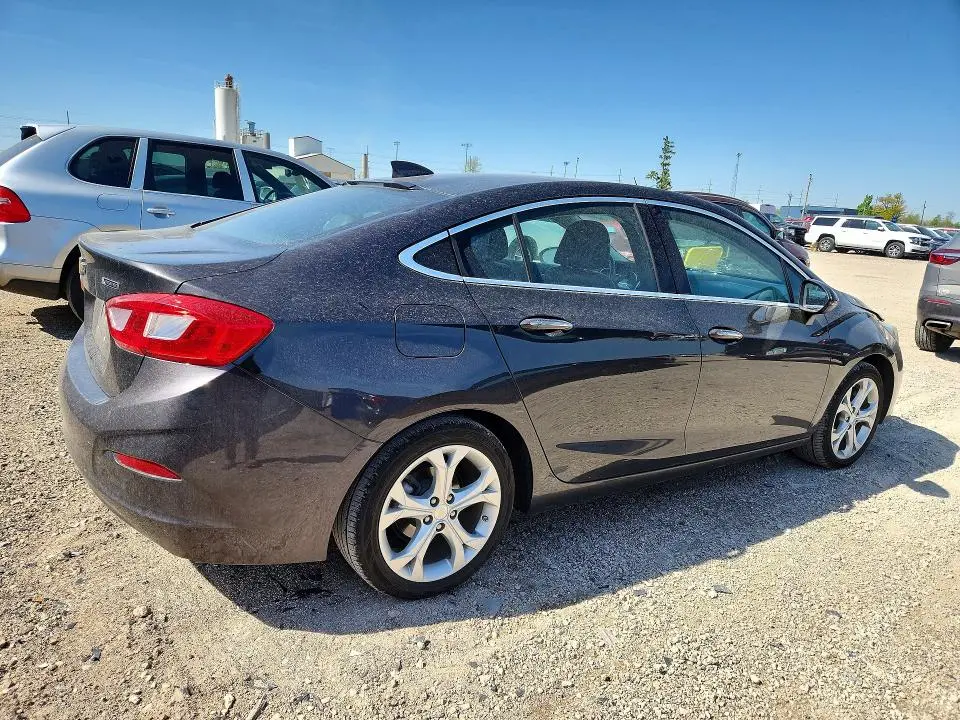 2017 CHEVROLET CRUZE   