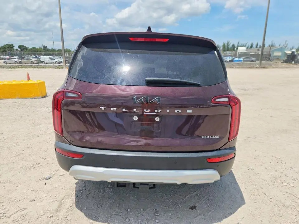 2022 KIA TELLURIDE LX  