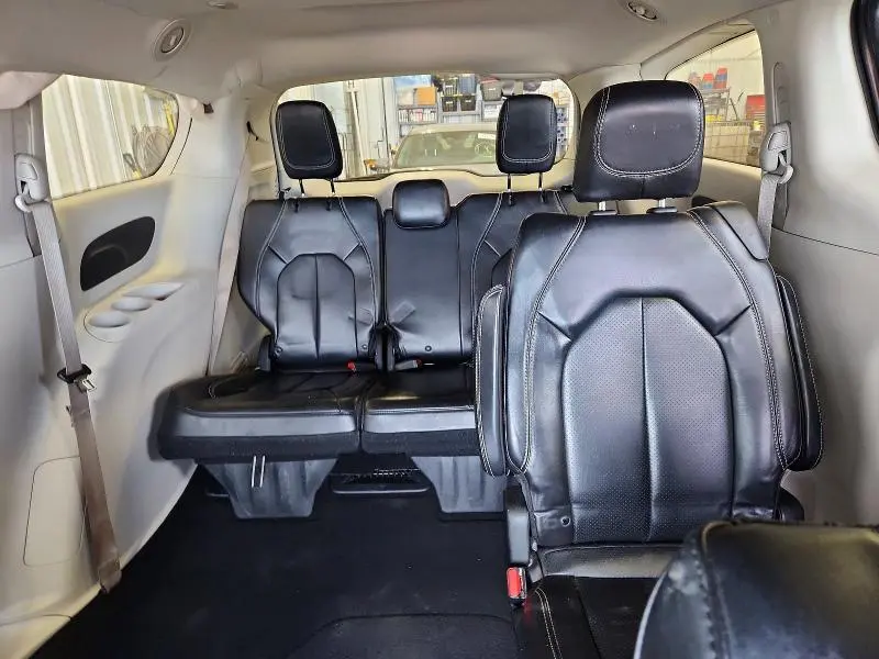 2020 CHRYSLER VOYAGER LXI  