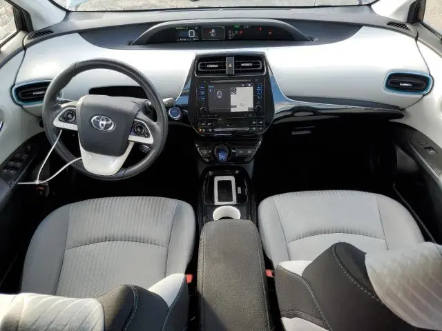 2016 TOYOTA PRIUS   